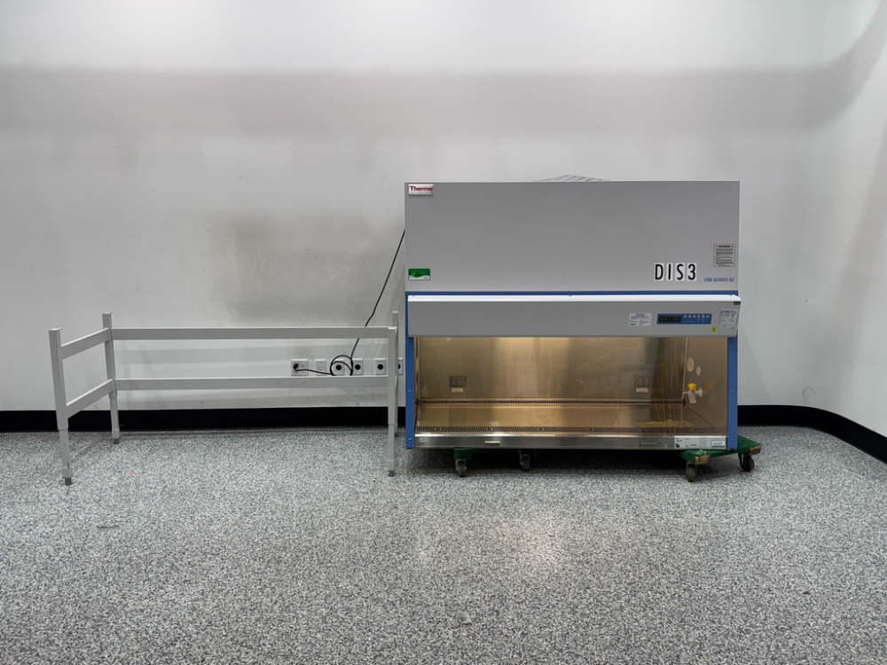 Image of Thermo 1300 Series A2 6' Biosafety Cabinet